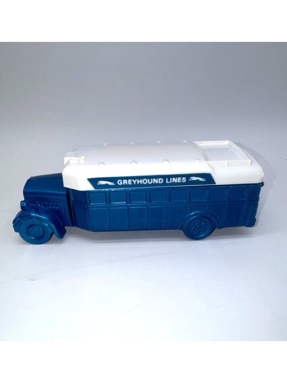 Avon Greyhound Lines Spicy After Shave Bus 5 Fl Oz Blue White Collectible Vintag
